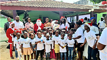 Côte d'Ivoire : La CEDEAO offre un Noël féerique à plus de 300 élèves du Groupe Scolaire Thomas Edison